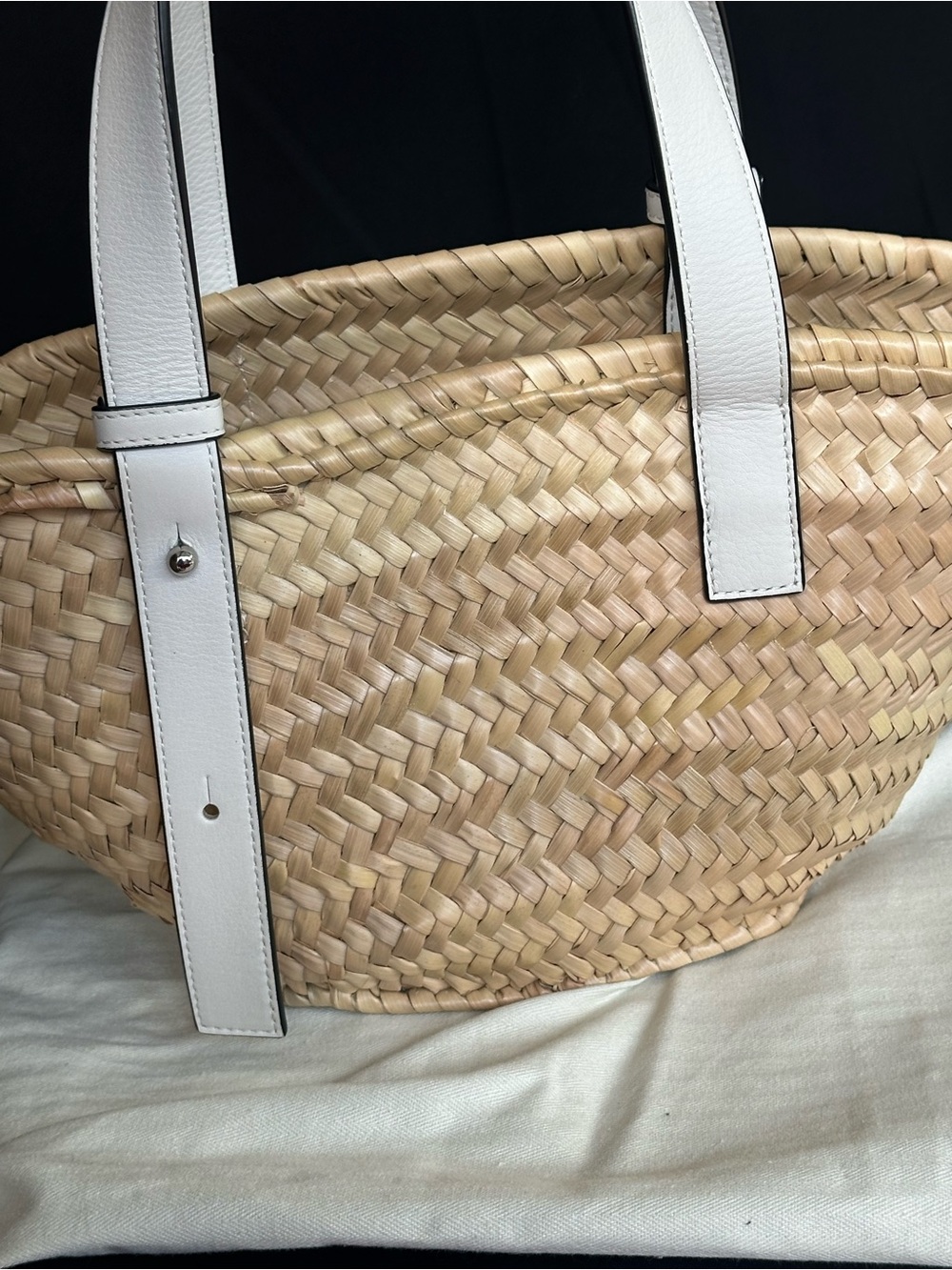 ✨Excellent Condition/Natural Woven Straw Tote with White Leather Trim Small✨ - Picture 5 of 15